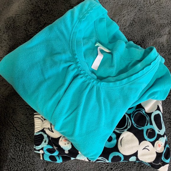 Pyjama Set - Picture 1 of 4